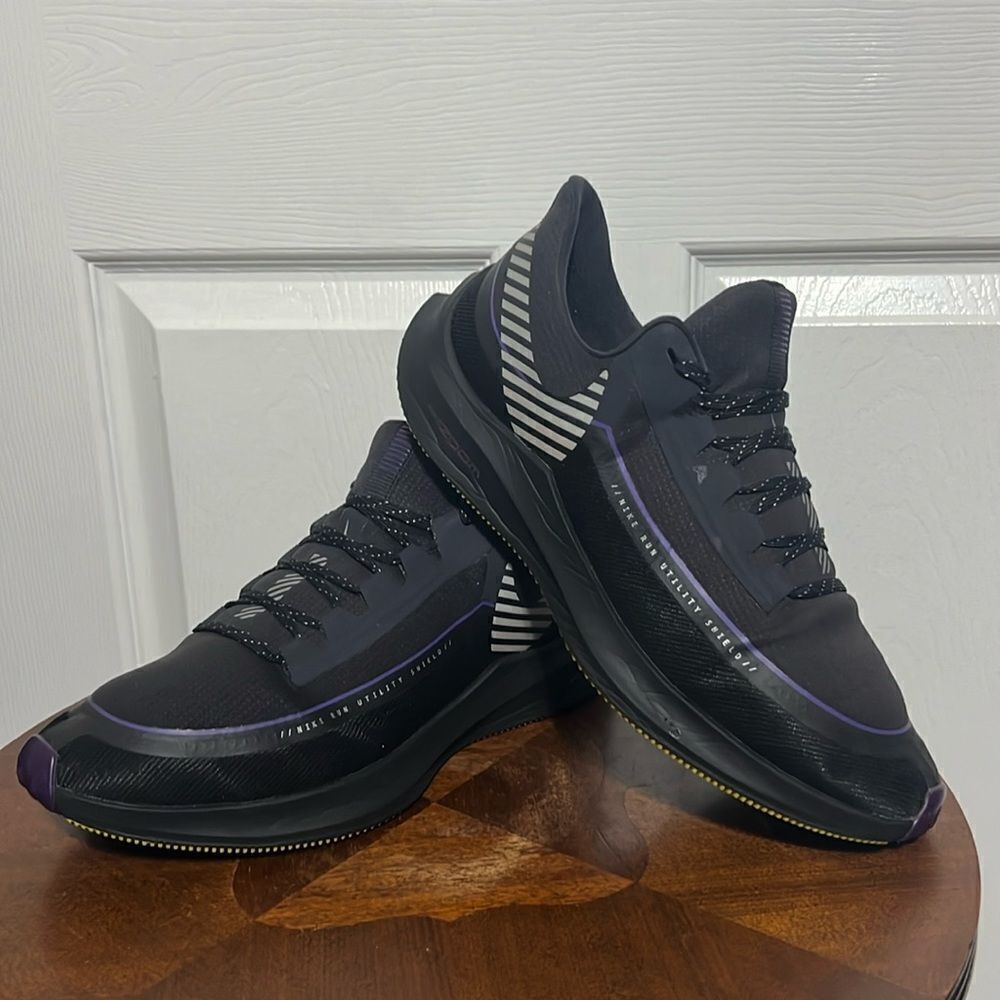 🔥🔥 NIKE Zoom Winflo 6 Shield Running Shoes Grey/Black BQ3190-002 Men’s Sz 10.5